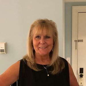 Meet your Posher, Cindy